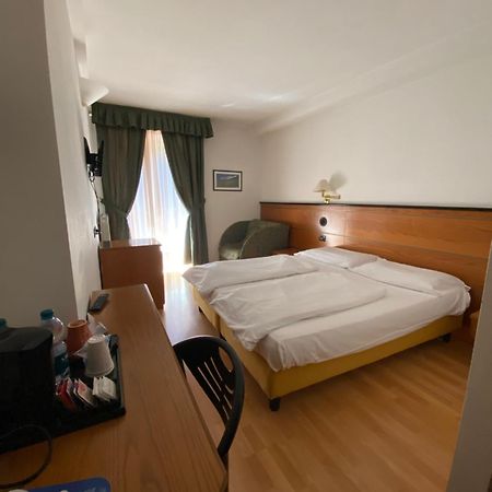 Albergo Aprica Garni 外观 照片